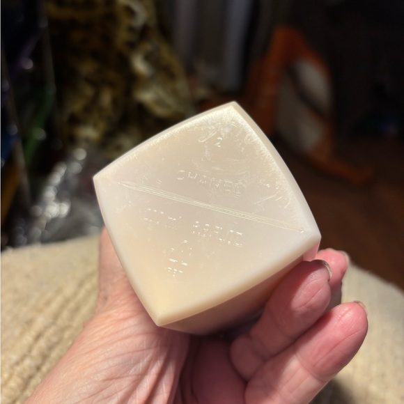 Chanel Paris No. 5 The Body Lotion 200ml.  Half Left!  Absolutely Gorgeous! - Picture 4 of 4
